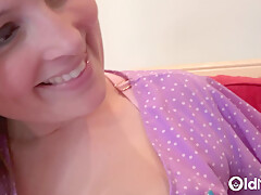 OLDNANNY Two wet lesbian pussies and their big boobs