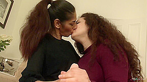 Lili Miss Arab And Sahara Knite – Arab And Indian Girl Kissing